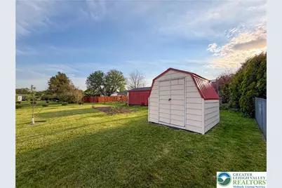 79 Gum, Upper Nazareth Twp, PA 18064 - Photo 32