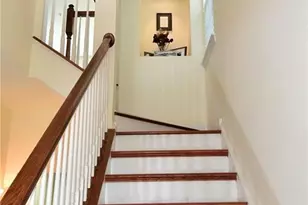 1600 Oakridge Ln, Hellertown Boro, PA 18055 - Photo 2