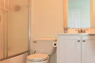 1600 Oakridge Ln, Hellertown Boro, PA 18055 - Photo 16