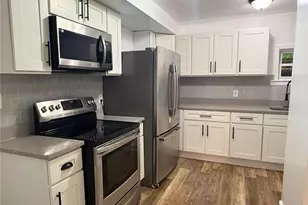 406 9th St, Bethlehem City, PA 18015 - Photo 8