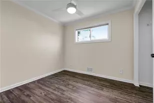 2049 Vista Dr, Bethlehem City, PA 18018 - Photo 22