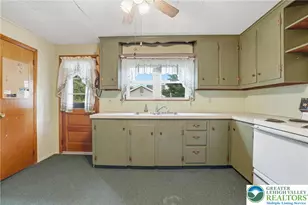 2256 2nd St, Wilson Boro, PA 18042 - Photo 16