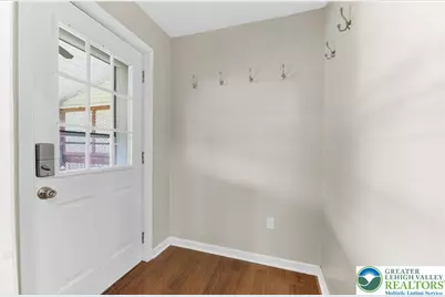 515 Roseto Avenue, Roseto, PA 18013 - Photo 12