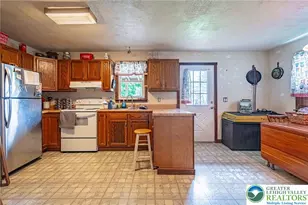 2015 Leithsville Rd, Hellertown Boro, PA 18055 - Photo 10