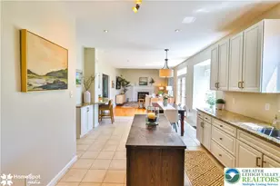 5837 Winterberry Pl, Upper Macungie Township, PA 18104 - Photo 14