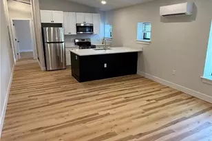 211 South St, Lehighton Boro, PA 18235 - Photo 2