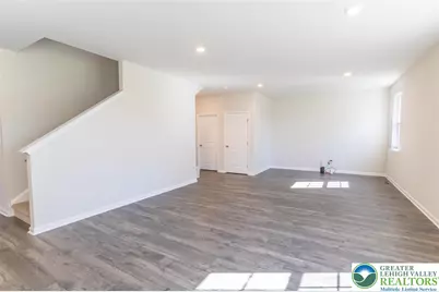 2153 Isabel Lane, Allentown City, PA 18103 - Photo 6