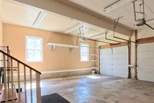 5709 Fox Ln, Emmaus Boro, PA 18049 - Photo 12
