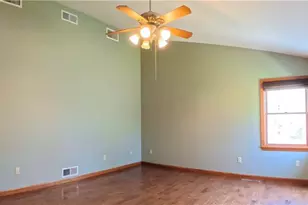 5709 Fox Ln, Emmaus Boro, PA 18049 - Photo 20