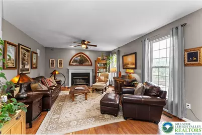 6991 Tuscany Drive, Lower Macungie Township, PA 18062 - Photo 10
