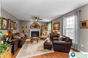 6991 Tuscany Dr, Lower Macungie Township, PA 18062 - Photo 10