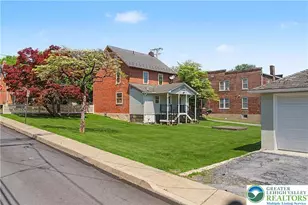 32 E Center St, Nazareth Boro, PA 18064 - Photo 10