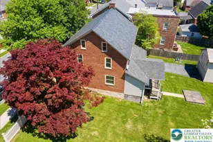 32 E Center St, Nazareth Boro, PA 18064 - Photo 6