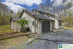 3638 Bristol Cir W, Middle Smithfield, PA 18302 - Photo 6
