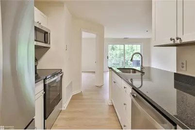 202 Canal Park, Easton, PA 18042 - Photo 22