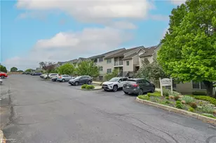 202 Canal Park, Easton, PA 18042 - Photo 2