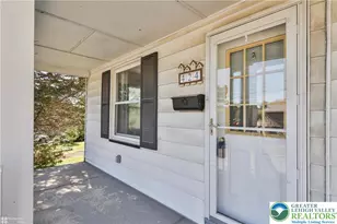 424 E Penn St, Nazareth Boro, PA 18064 - Photo 4