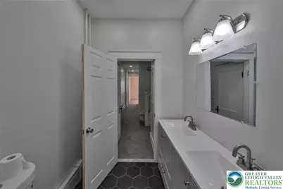 520 W Union Boulevard #2, Bethlehem City, PA 18018 - Photo 8