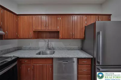 520 W Union Boulevard #2, Bethlehem City, PA 18018 - Photo 6