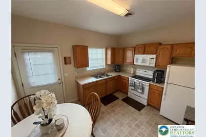 3496 Linden Street #Lower, Bethlehem, PA 18017 - Photo 2