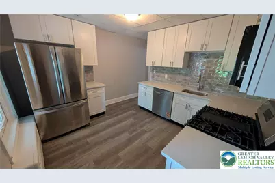 628 Hayes Street, Bethlehem, PA 18015 - Photo 2