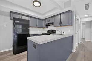 2010 Glendale Ave, Bethlehem City, PA 18018 - Photo 6
