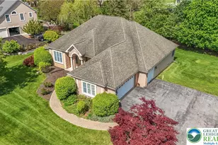 268 Jefferson Pl, Lower Nazareth Twp, PA 18020 - Photo 2