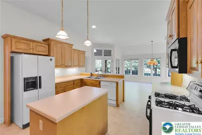 268 Jefferson Place, Lower Nazareth Twp, PA 18020 - Photo 14