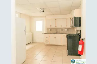 804 Reynolds Street, Easton, PA 18042 - Photo 2