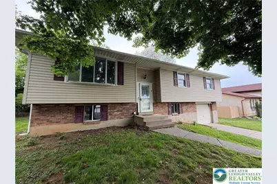 1047 Monroe Street, Freemansburg, PA 18017 - Photo 2