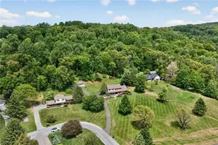 1625 Rosalie Dr, Lower Saucon Township, PA 18055 - Photo 8