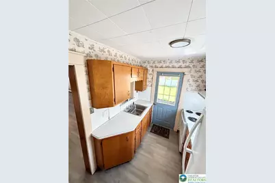 308 W Franklin Street, Slatington Boro, PA 18080 - Photo 6