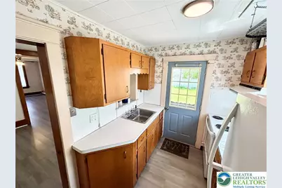 308 W Franklin Street, Slatington Boro, PA 18080 - Photo 8