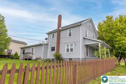 345 S New Street, Nazareth Boro, PA 18064 - Photo 2