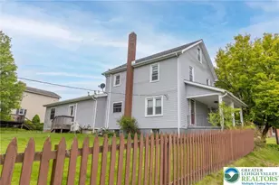 345 S New St, Nazareth Boro, PA 18064 - Photo 2