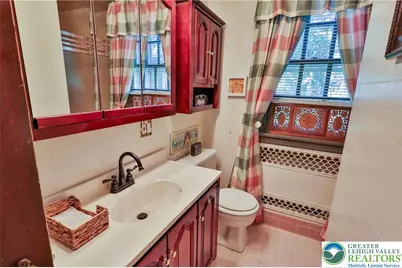 1242 Broadway, Fountain Hill Boro, PA 18015 - Photo 22