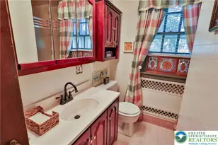 1242 Broadway, Fountain Hill Boro, PA 18015 - Photo 22