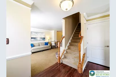 4174 Bunker Hill Drive S, Upper Saucon Township, PA 18036 - Photo 4