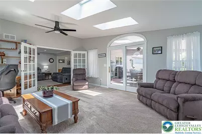 3930 Danberry Drive, Easton, PA 18045 - Photo 6