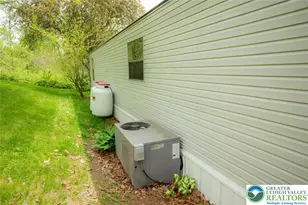 6307 Nisbet Ct, Slatington Boro, PA 18080 - Photo 16