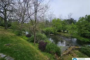200 Bella Vista Dr, Hanover Twp, PA 18017 - Photo 6