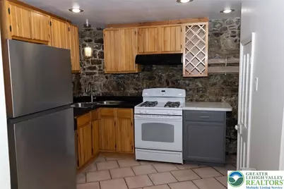 1619 Butler Street, Wilson, PA 18042 - Photo 10