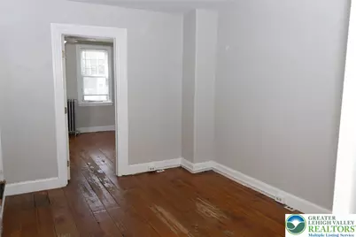1619 Butler Street, Wilson, PA 18042 - Photo 12