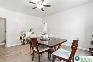 402 Wyandotte St, Bethlehem City, PA 18015 - Photo 8