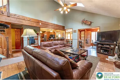 1328 Winding Way, Tobyhanna, PA 18466 - Photo 6