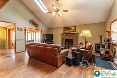 1328 Winding Way, Tobyhanna, PA 18466 - Photo 4