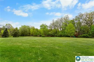 136 Redstone Dr, Bushkill Twp, PA 18064 - Photo 34