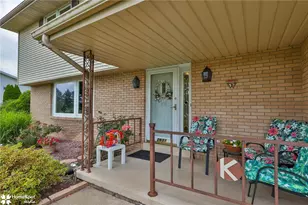 2831 Vista Dr, North Whitehall Township, PA 18037 - Photo 10