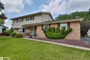 2831 Vista Dr, North Whitehall Township, PA 18037 - Photo 4