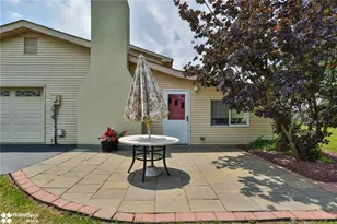 2831 Vista Dr, North Whitehall Township, PA 18037 - Photo 6